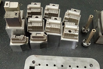 Metal 3D-printed precision mold components made by DT's SLM printers